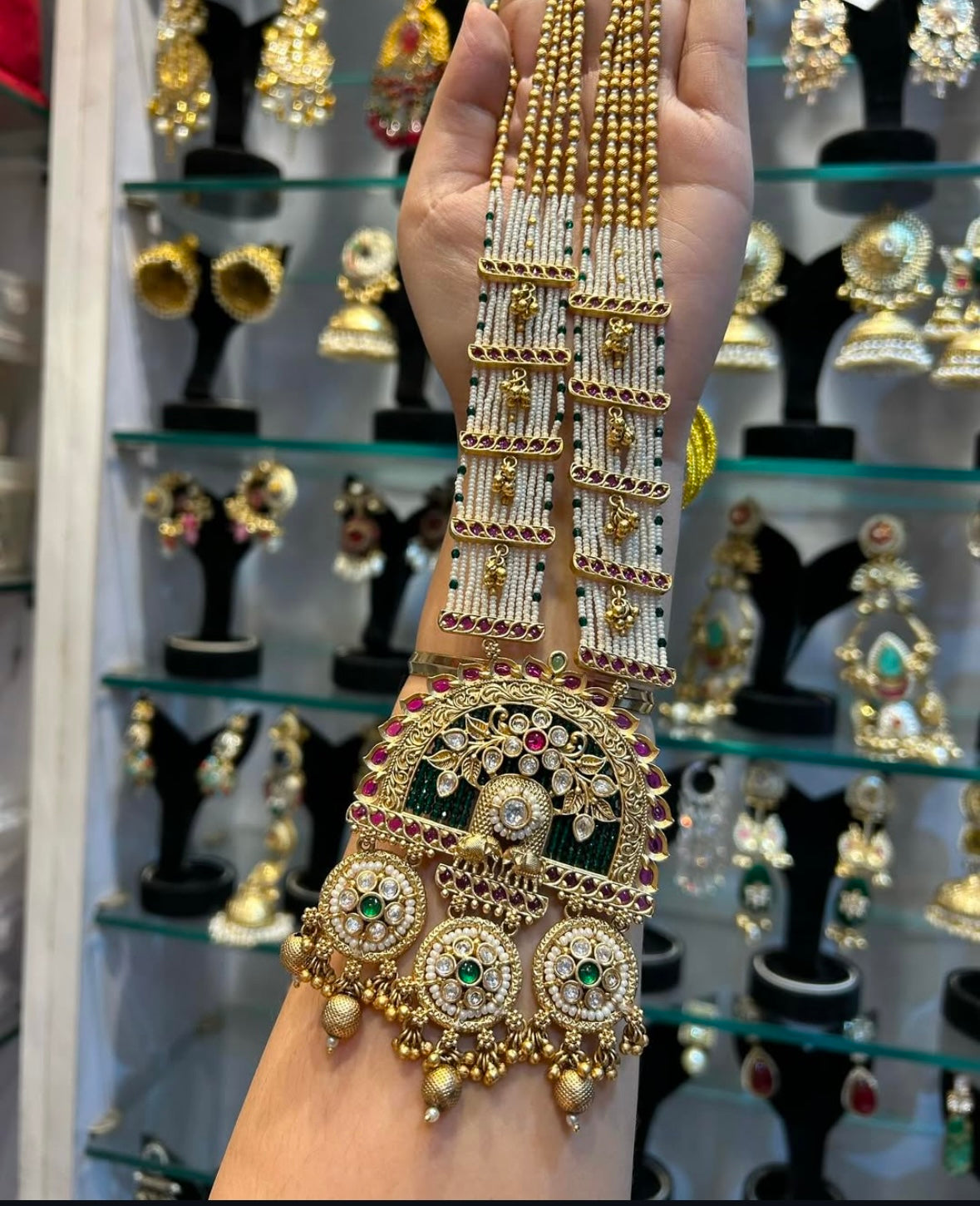 Traditional Set