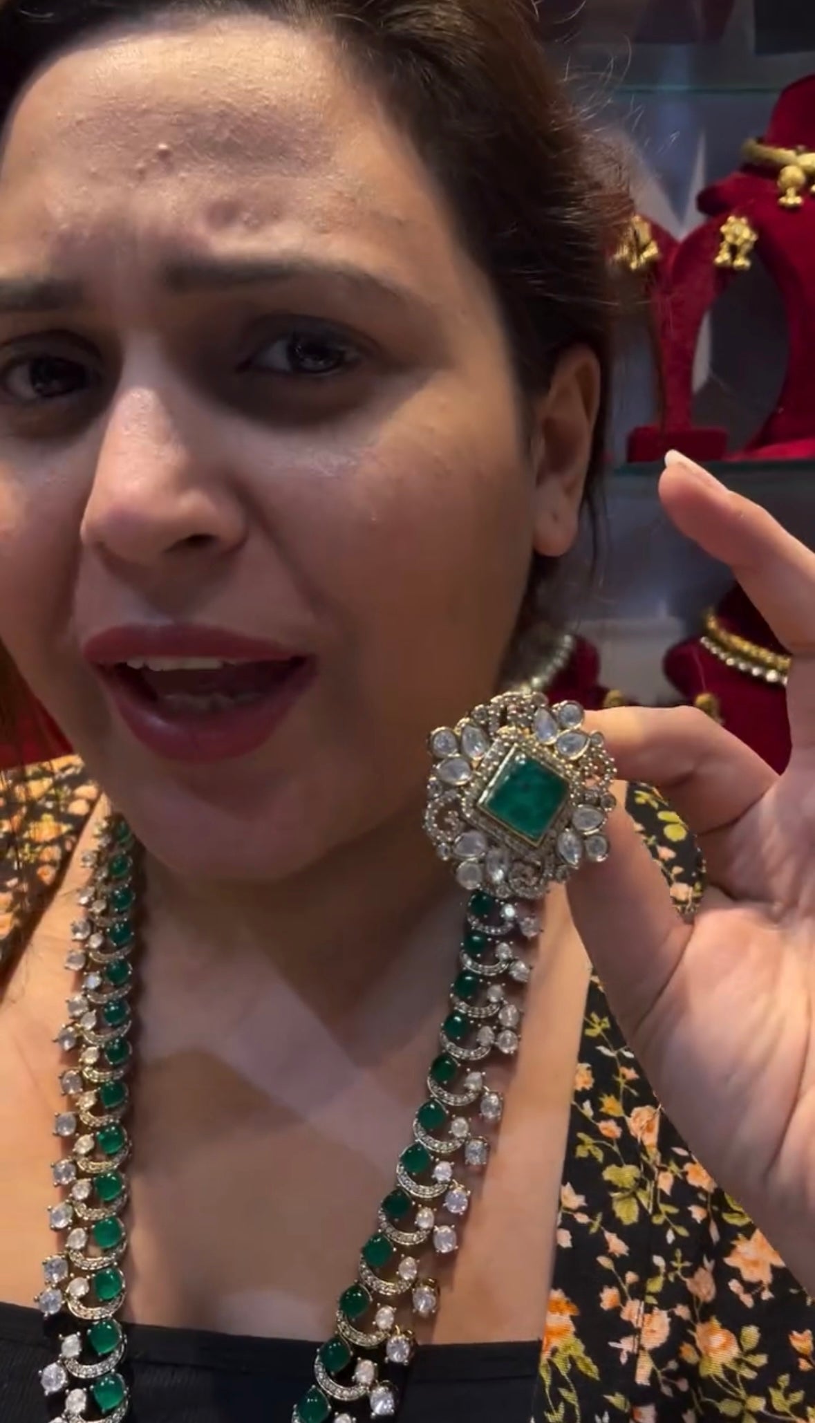 Green Necklace Set