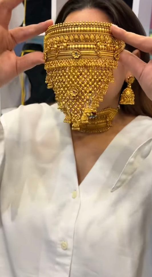 Gold Choker Set