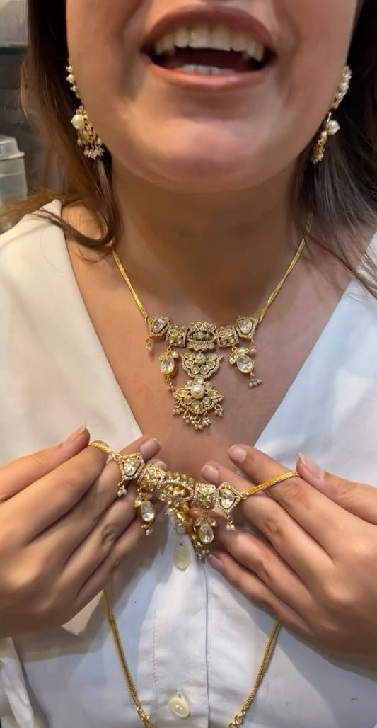 Necklace Set